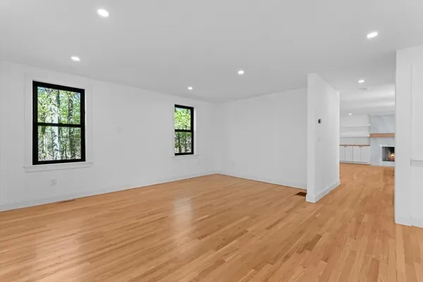 $1,899,999 | 7 Garden Road, Wellesley, MA 02481