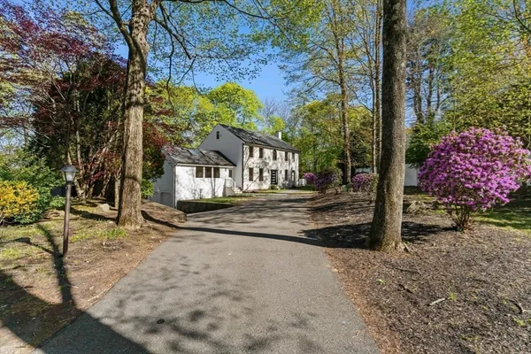 $1,899,999 | 7 Garden Road, Wellesley, MA 02481