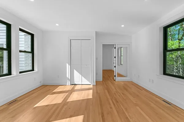 $1,899,999 | 7 Garden Road, Wellesley, MA 02481