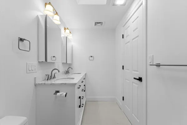 $1,899,999 | 7 Garden Road, Wellesley, MA 02481