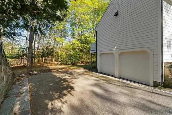 $1,899,999 | 7 Garden Road, Wellesley, MA 02481