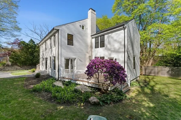 $1,899,999 | 7 Garden Road, Wellesley, MA 02481