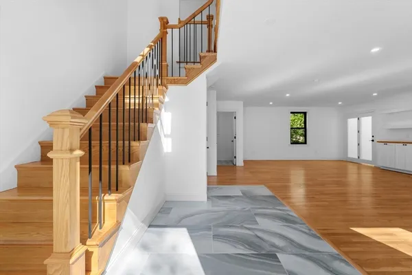$1,899,999 | 7 Garden Road, Wellesley, MA 02481