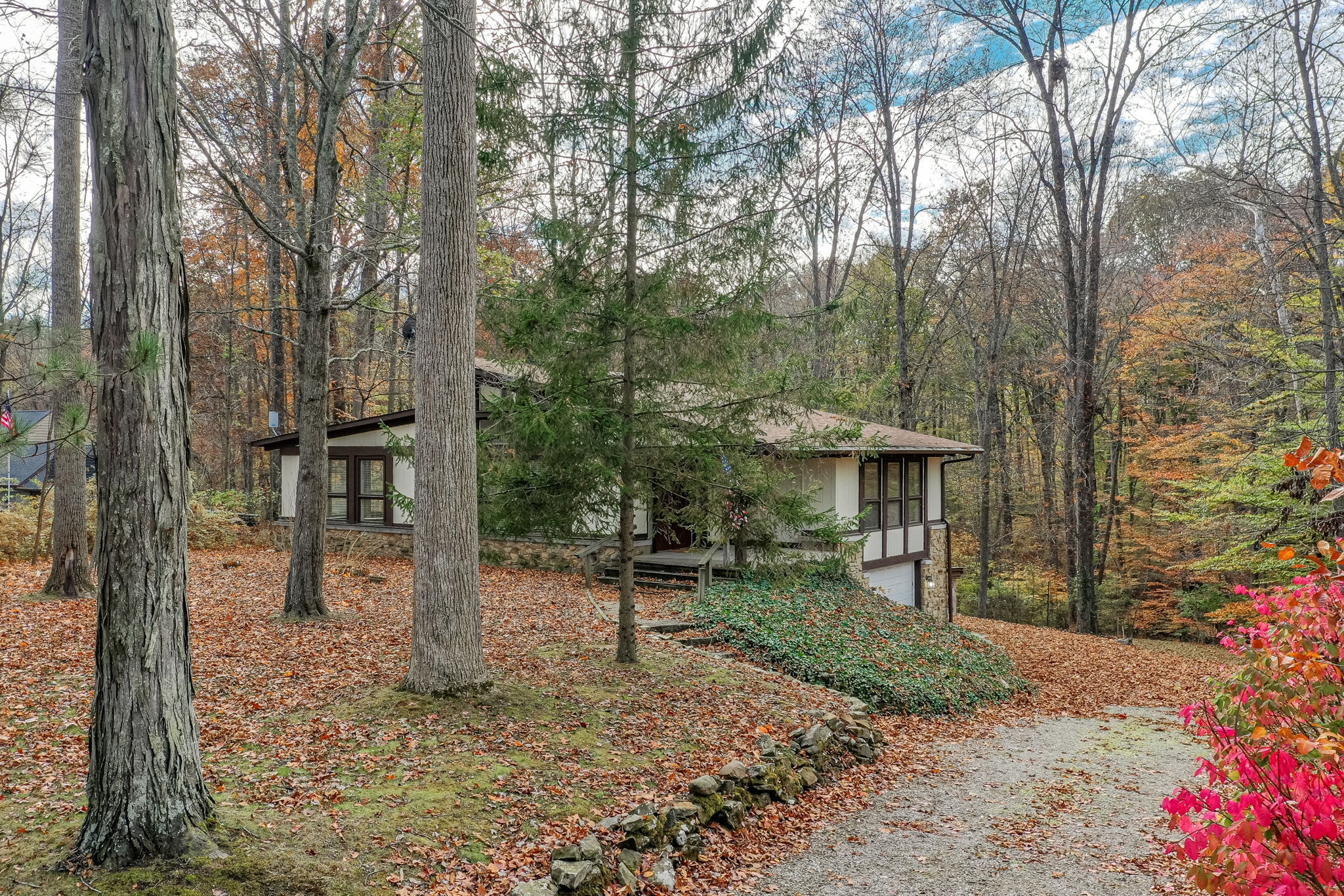 7856 North Lasalle Road Morgantown, IN 46160 - Photo 2 of 33