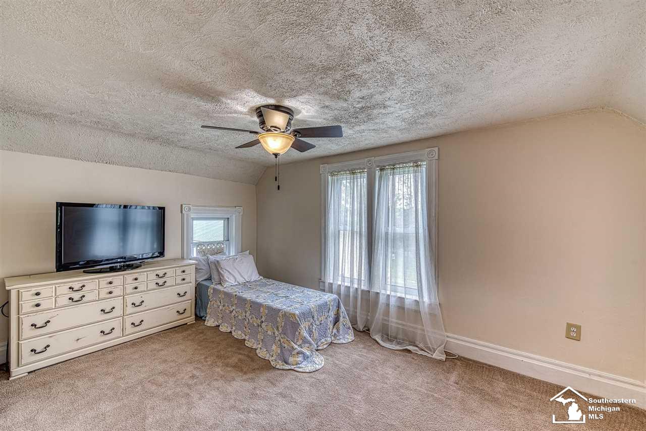 11293 North Telegraph Road Carleton, MI 48117 - Photo 23 of 69 50074985-22.JPG
