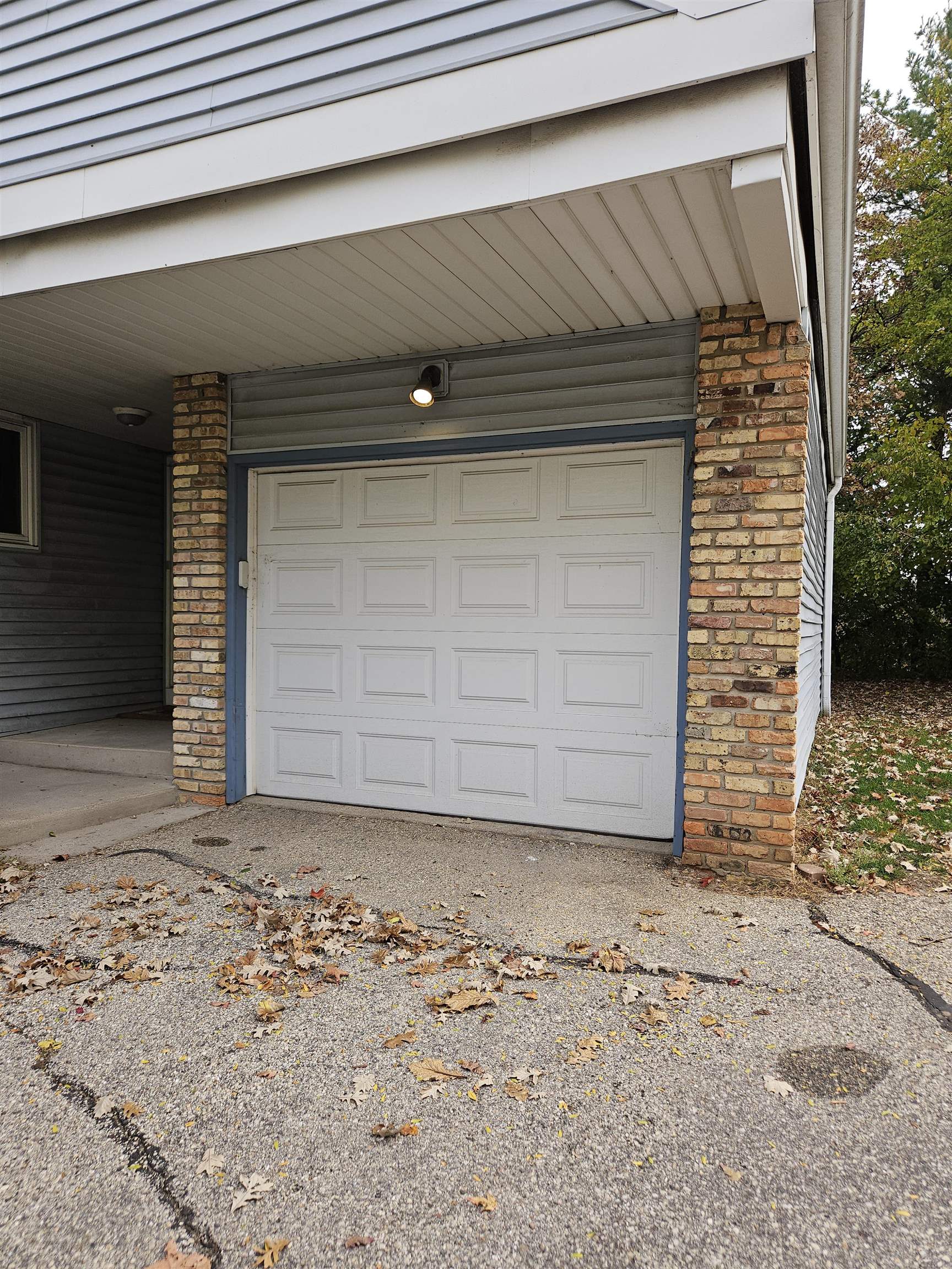 25 Coronado Court Madison, WI 53705 - Photo 3 of 20