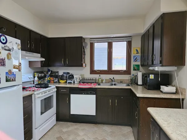 $1,265,000 | 25 Coronado Court, Madison, WI 53705