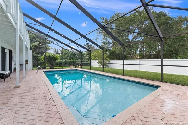 $875,000 | 4304 Southeast Fairway East, Stuart, FL 34997
