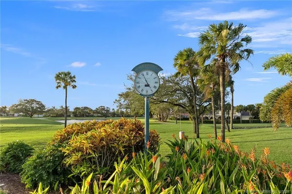 $875,000 | 4304 Southeast Fairway East, Stuart, FL 34997