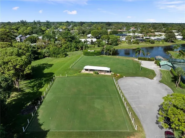 $875,000 | 4304 Southeast Fairway East, Stuart, FL 34997