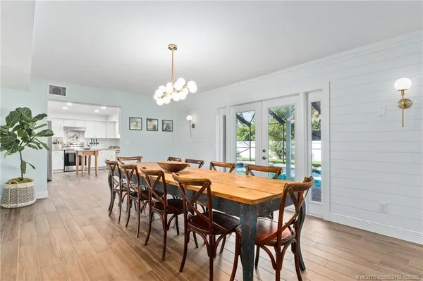 $875,000 | 4304 Southeast Fairway East, Stuart, FL 34997