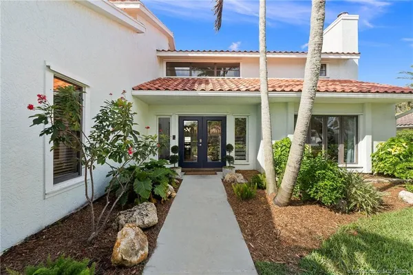 $875,000 | 4304 Southeast Fairway East, Stuart, FL 34997