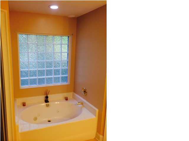 652 Fair Spring Drive Charleston, SC 29414 - Photo 14 of 23 Master Hot Tub with Jets