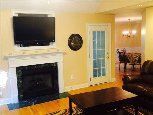 652 Fair Spring Drive Charleston, SC 29414 - Photo 6 of 23 Family Room
