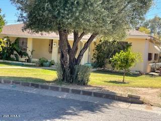 3529 East Piccadilly Road Phoenix, AZ 85018 - Photo 2 of 10 piccadilly 1