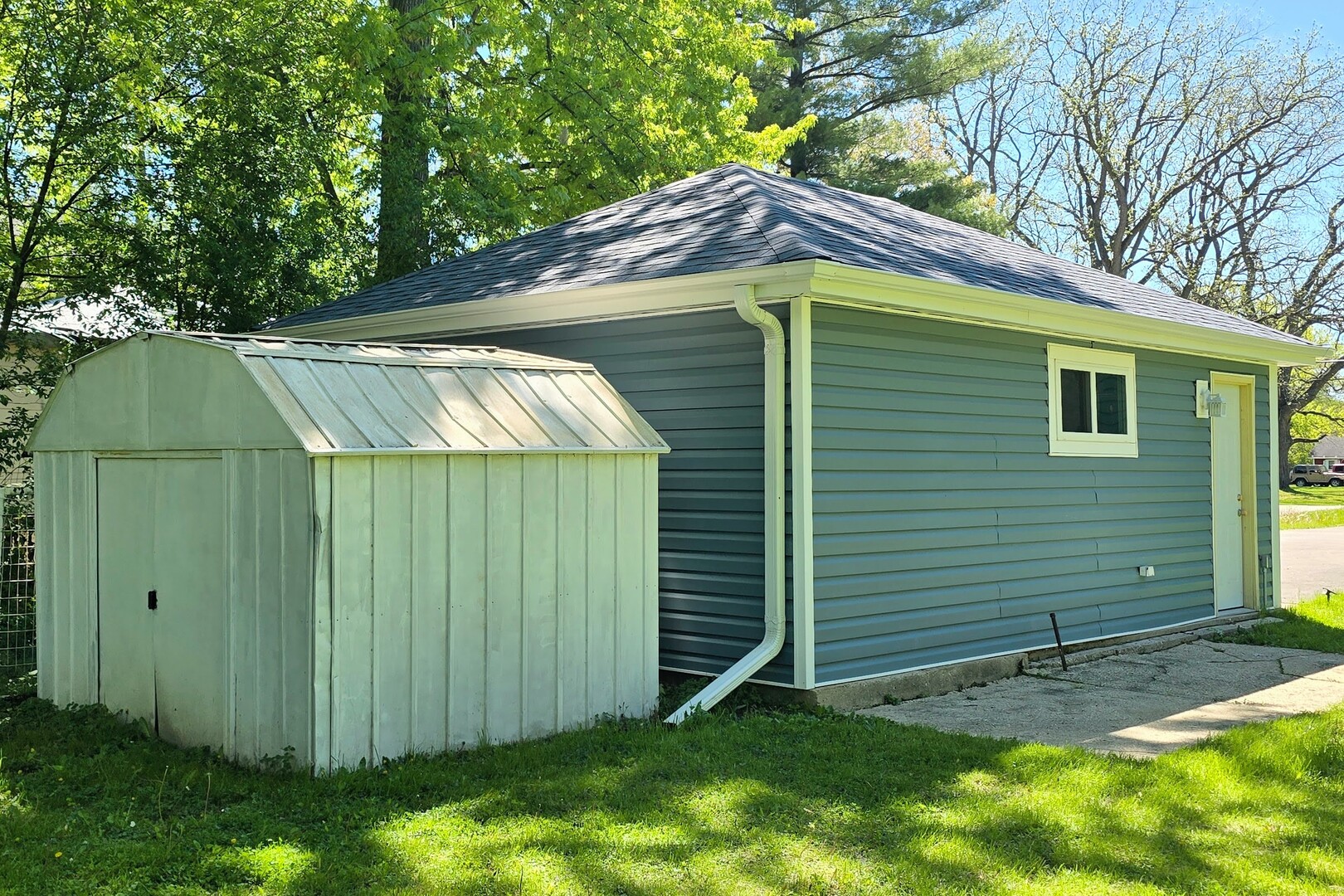 15018 West Russell Road Zion, IL 60099 - Photo 27 of 30