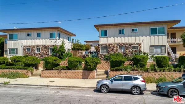 $350,000 | 420 North Market Street, Unit 15, Inglewood, CA 90302