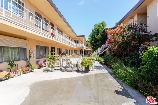 $350,000 | 420 North Market Street, Unit 15, Inglewood, CA 90302