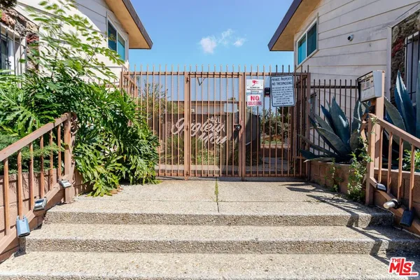 $350,000 | 420 North Market Street, Unit 15, Inglewood, CA 90302