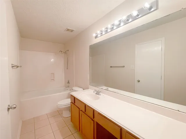 $1,695 | 20823 Dewberry Creek Lane, Katy, TX 77449