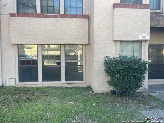 $68,000 | 6100 Woodlake Parkway, Unit 605, San Antonio, TX 78244