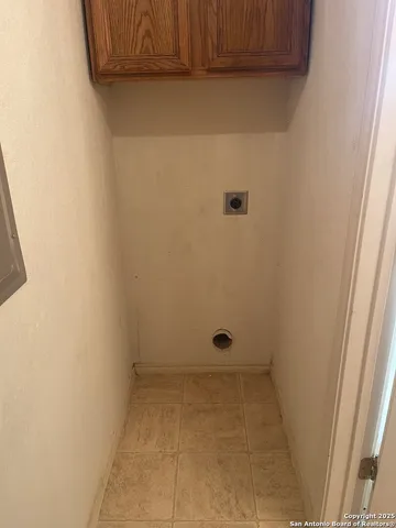 $68,000 | 6100 Woodlake Parkway, Unit 605, San Antonio, TX 78244