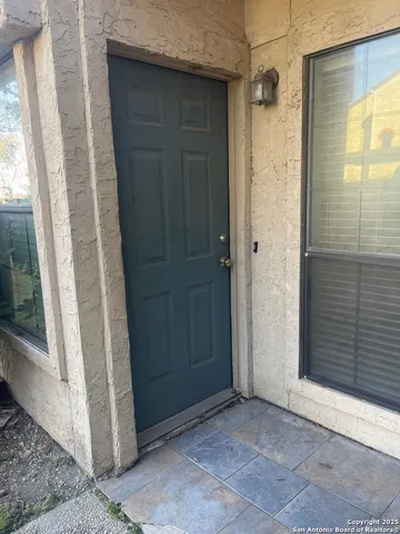 $68,000 | 6100 Woodlake Parkway, Unit 605, San Antonio, TX 78244