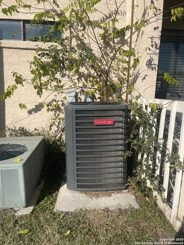 $68,000 | 6100 Woodlake Parkway, Unit 605, San Antonio, TX 78244