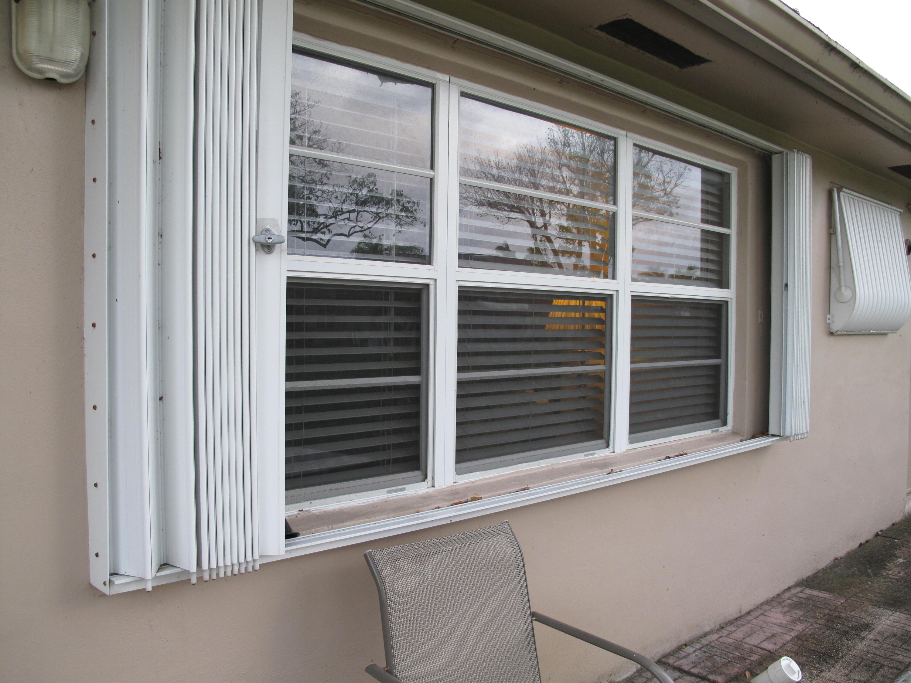1315 High Point Way Southeast, Unit B Delray Beach, FL 33445 - Photo 22 of 41 a view of a window