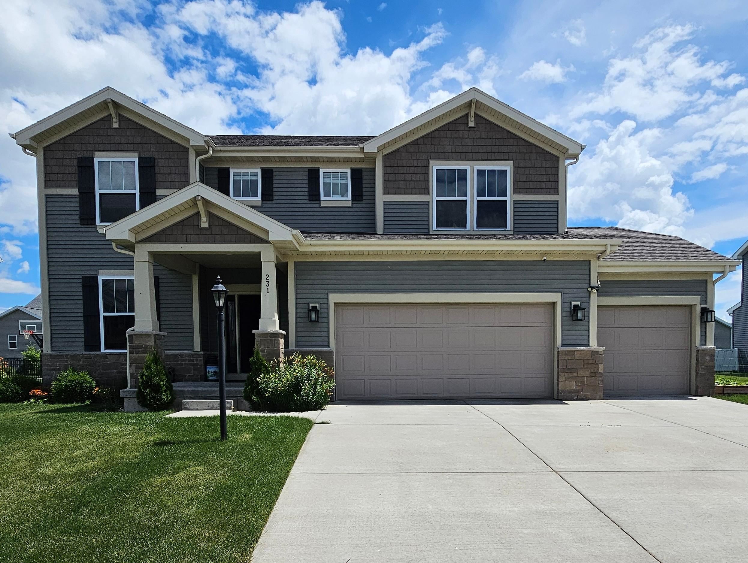 231 Pintail Place Sun Prairie, WI 53590 - Photo 2 of 38