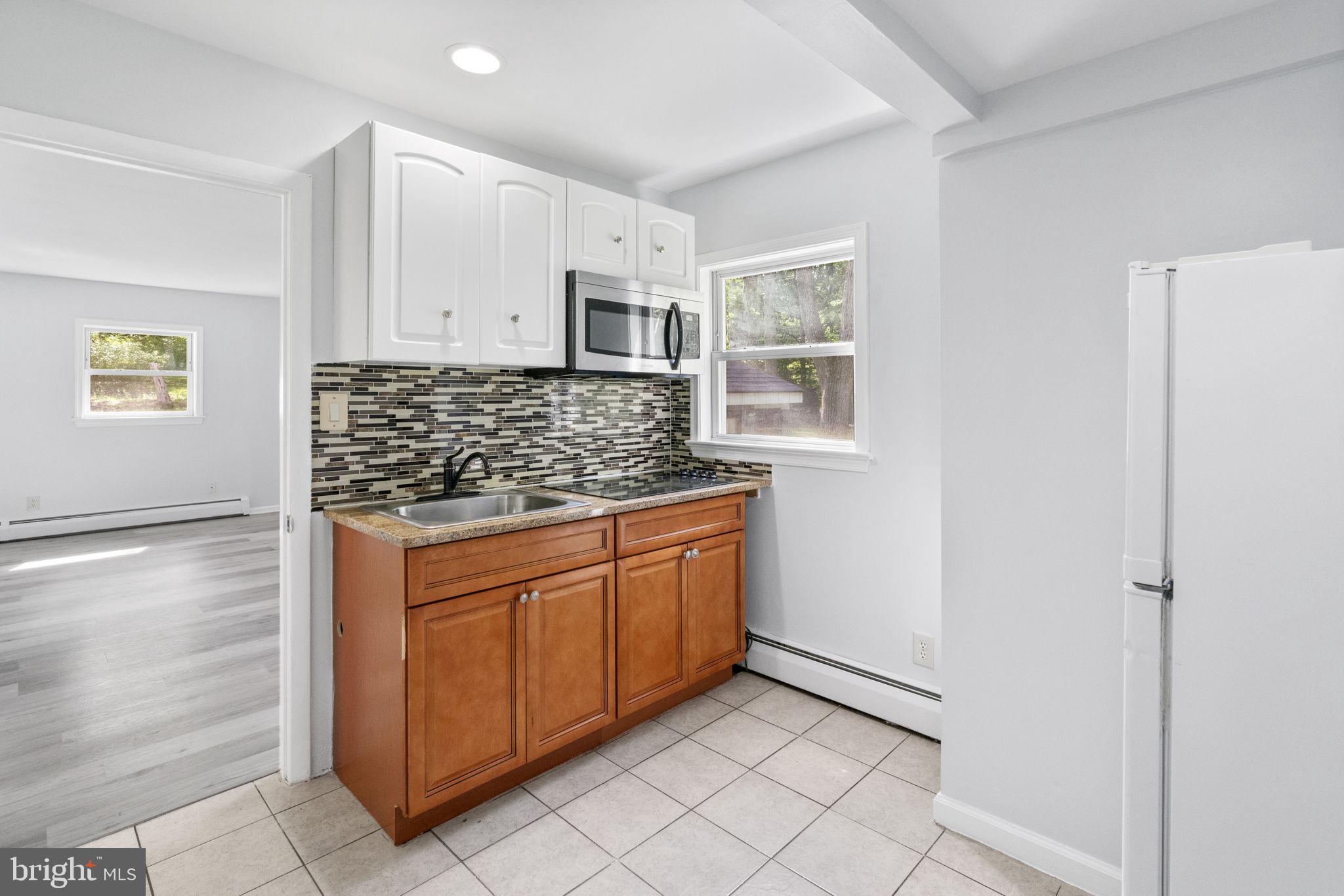 1302 Ashbridge Road West Chester, PA 19380 - Photo 42 of 53 Kitchenette 2