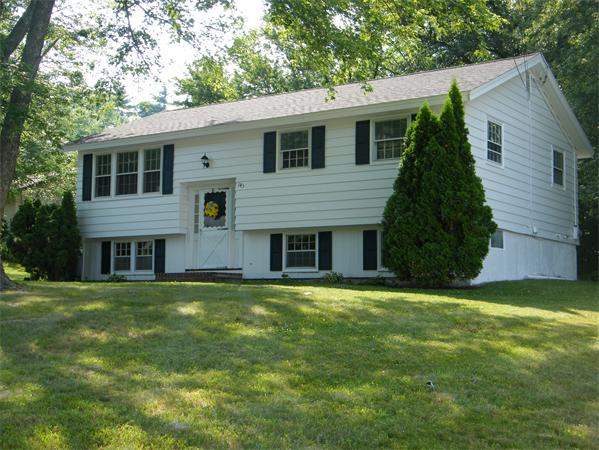 143 Davis Road Dracut, MA 01826 - Photo 1 of 18 Gallery Image 1
