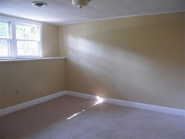 143 Davis Road Dracut, MA 01826 - Photo 16 of 18 Gallery Image 16