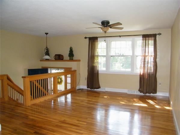 143 Davis Road Dracut, MA 01826 - Photo 8 of 18 Gallery Image 8