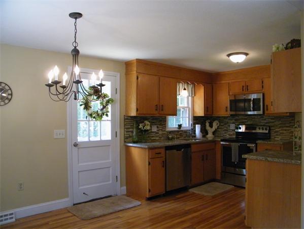 143 Davis Road Dracut, MA 01826 - Photo 9 of 18 Gallery Image 9
