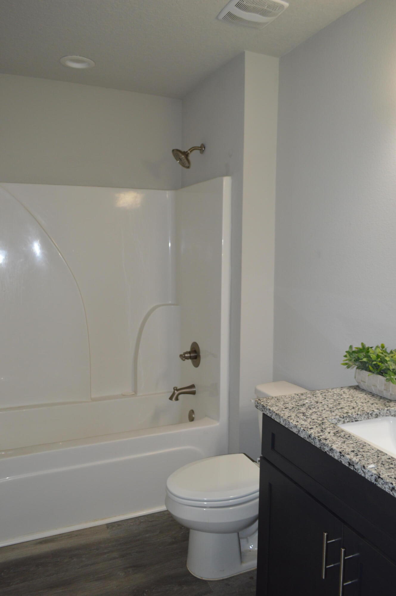 4479 Watkins Street Pace, FL 32571 - Photo 18 of 21 DSC_0053