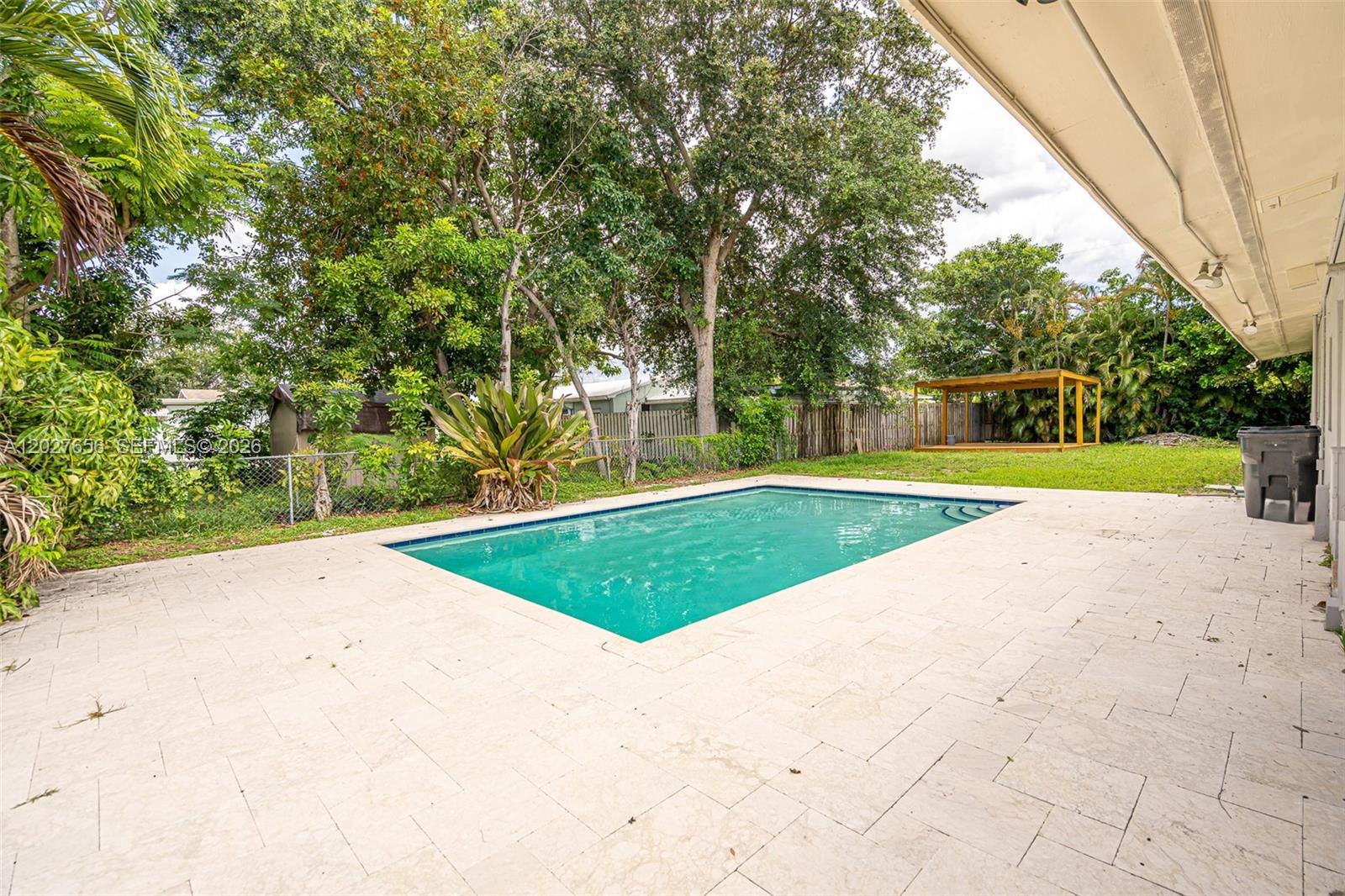 5613 Pierce Street, Unit 2 Hollywood, FL 33021 - Photo 21 of 28 POOL