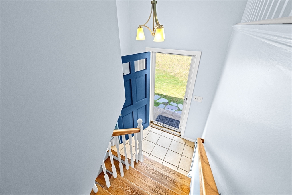 16 Old Oaken Bucket Road Norwell, MA 02061 - Photo 2 of 25