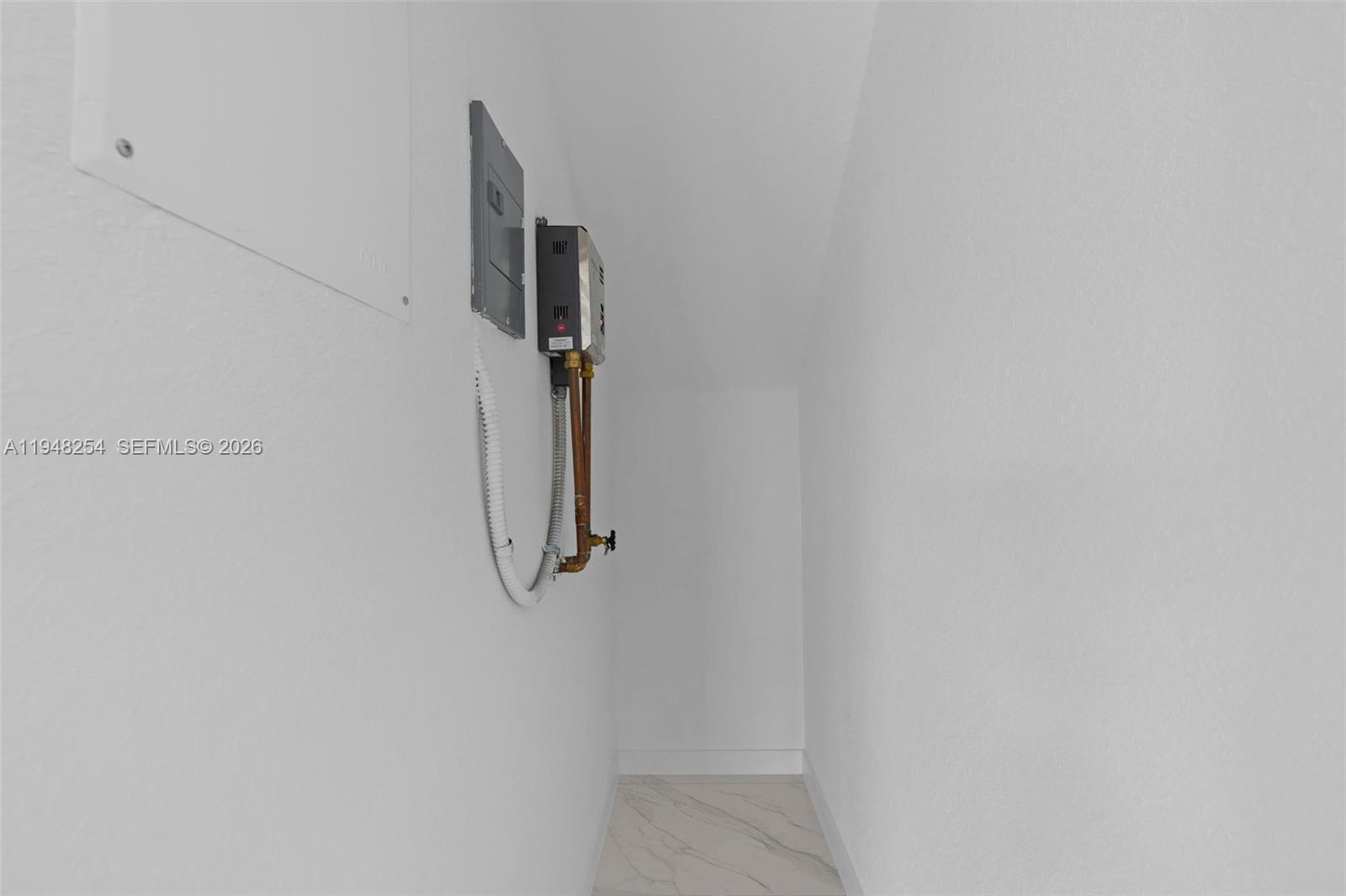 27335 Southwest 133rd Path Homestead, FL 33032 - Photo 20 of 39 a bathroom with a shower