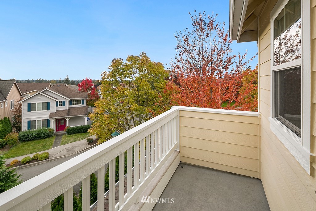 17004 Parkside Way Southeast Renton, WA 98058 - Photo 15 of 24