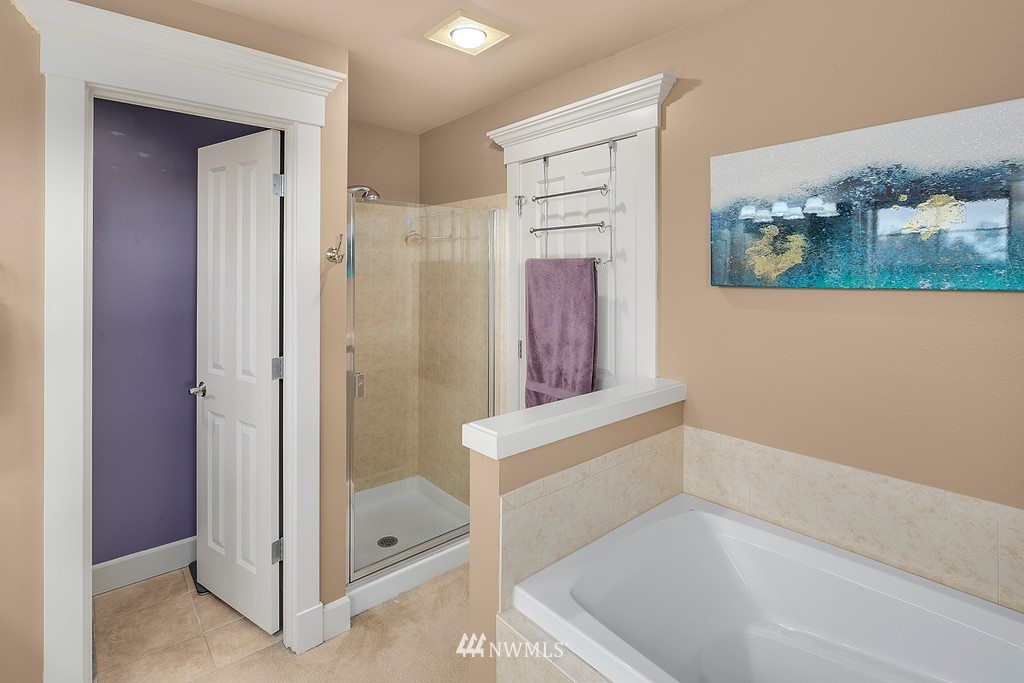 17004 Parkside Way Southeast Renton, WA 98058 - Photo 16 of 24