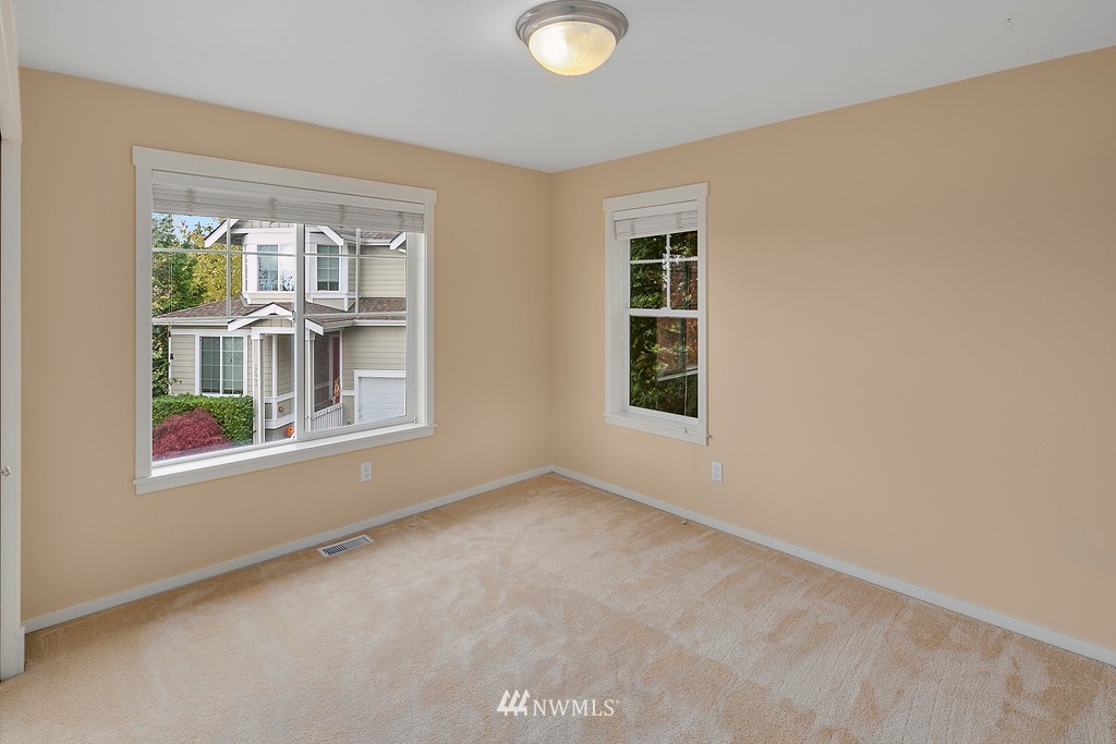 17004 Parkside Way Southeast Renton, WA 98058 - Photo 19 of 24
