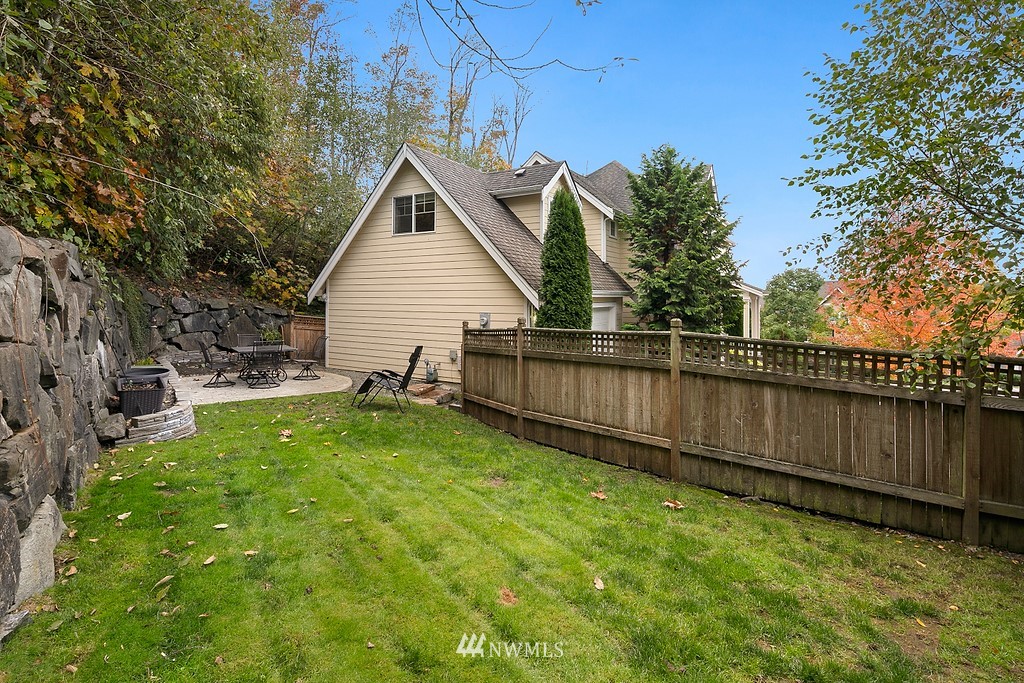 17004 Parkside Way Southeast Renton, WA 98058 - Photo 22 of 24