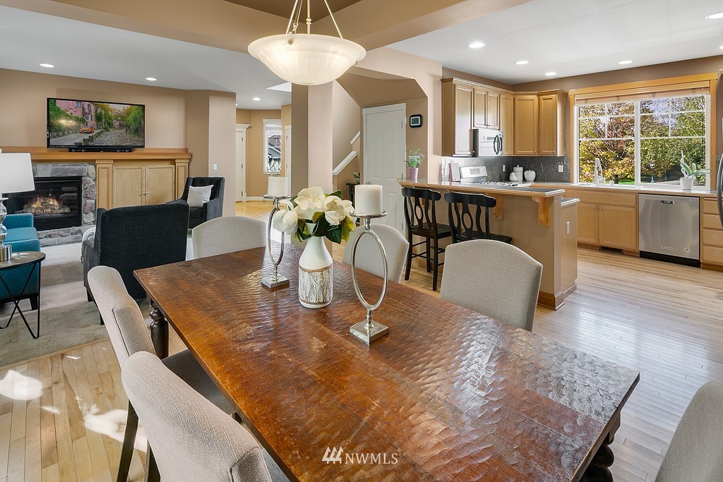 17004 Parkside Way Southeast Renton, WA 98058 - Photo 6 of 24