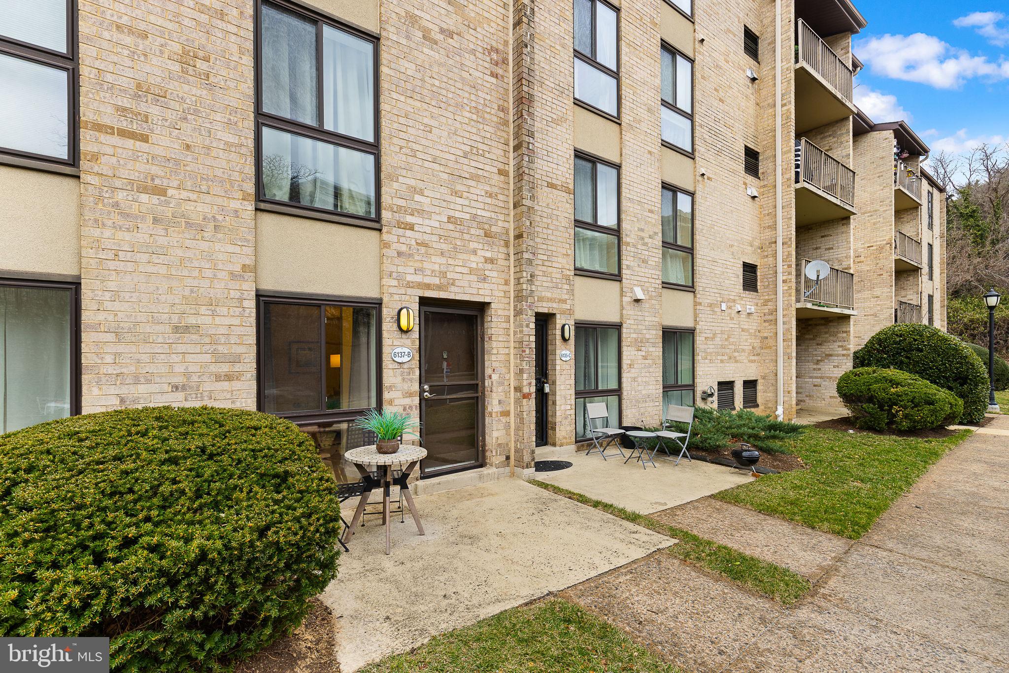 6137 Edsall Road, Unit B Alexandria, VA 22304 - Photo 5 of 28 Private Entrance with Patio