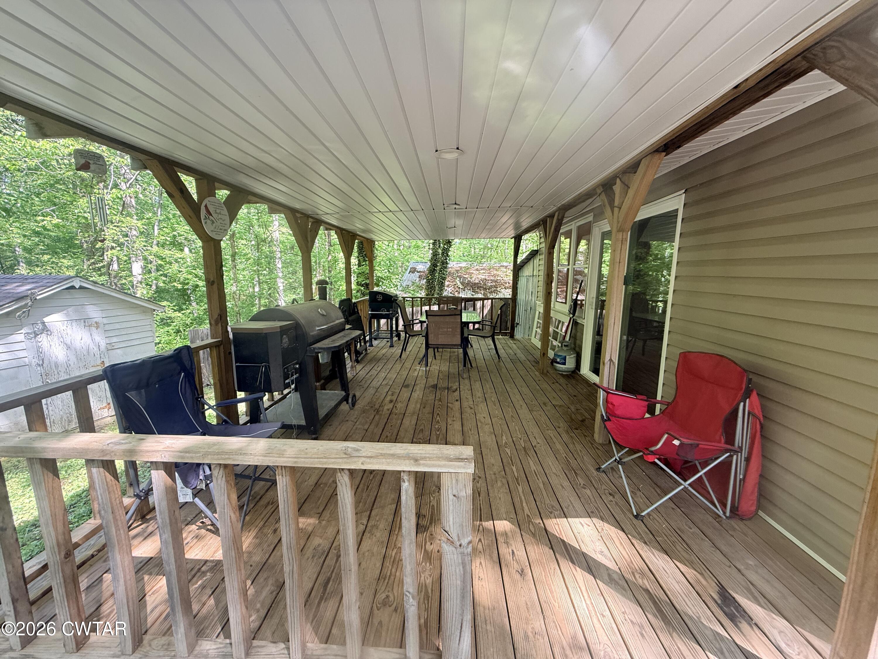 133 Maxine Nelson Road Parsons, TN 38363 - Photo 5 of 19 a view of living room with furniture
