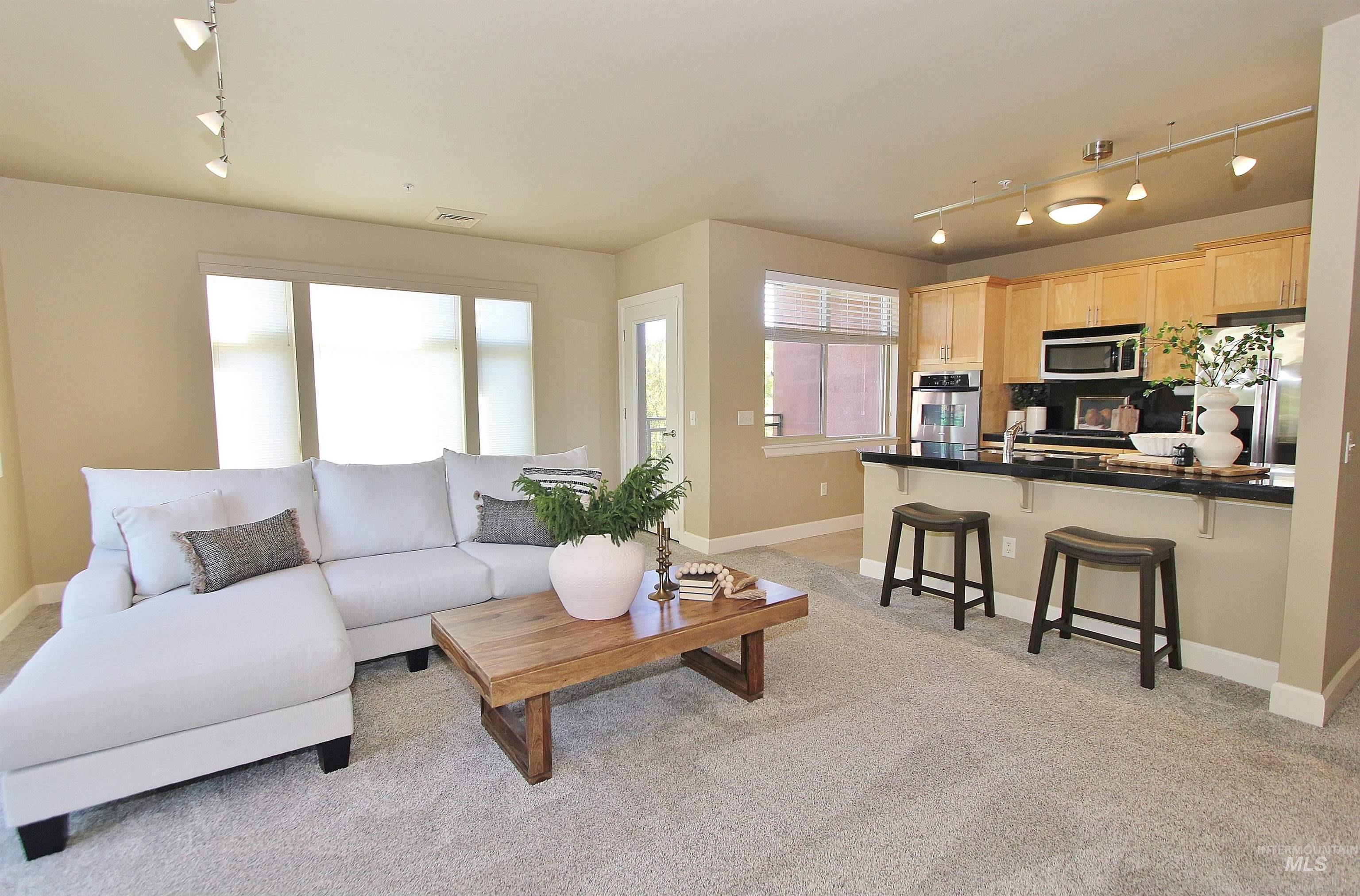 406 South 13th Street, Unit 303 Boise, ID 83702 - Photo 6 of 20