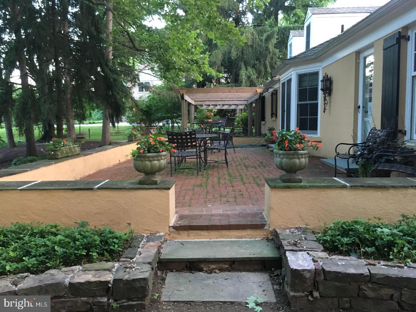 6015 West Valley Green Road Flourtown, PA 19031 - Photo 23 of 25 Patio
