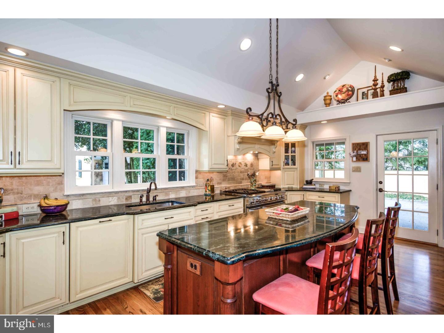 6015 West Valley Green Road Flourtown, PA 19031 - Photo 6 of 25 Kitchen