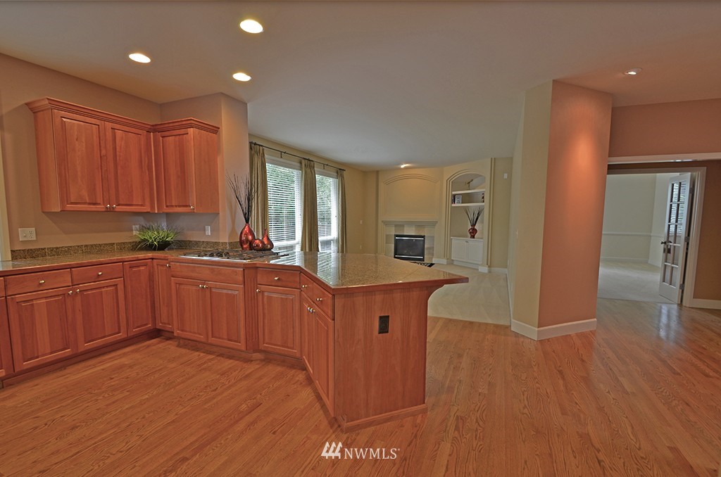20709 37th Avenue Southeast Bothell, WA 98021 - Photo 9 of 23